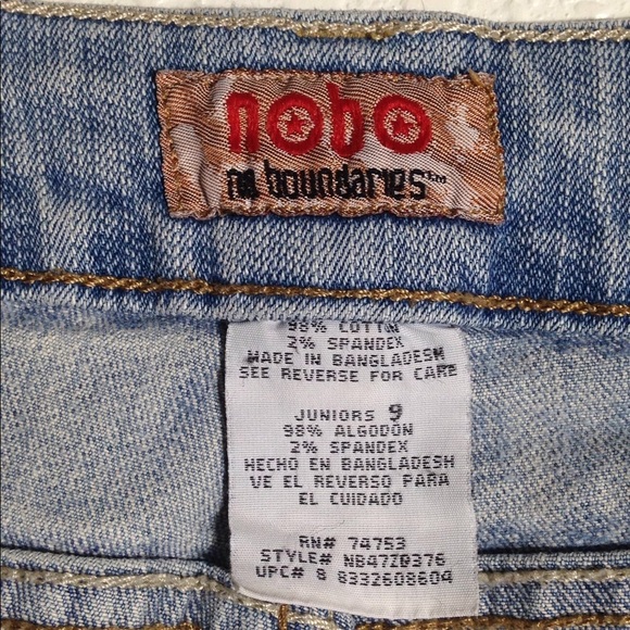 FINAL MARKDOWN Junior' no boundaries Distressed Blue Jeans 9 - Picture 4 of 8